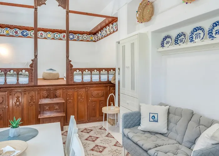 Lägenhet Avlona Blue