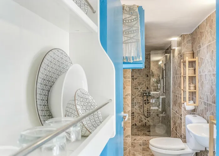 Avlona Blue 公寓 Diafánion