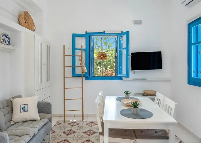 Lägenhet Avlona Blue